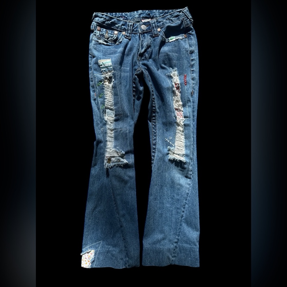 vintage Y2K, Woodstock, embroidered, distressed jeans bootcut 28x29  Blue Jeans